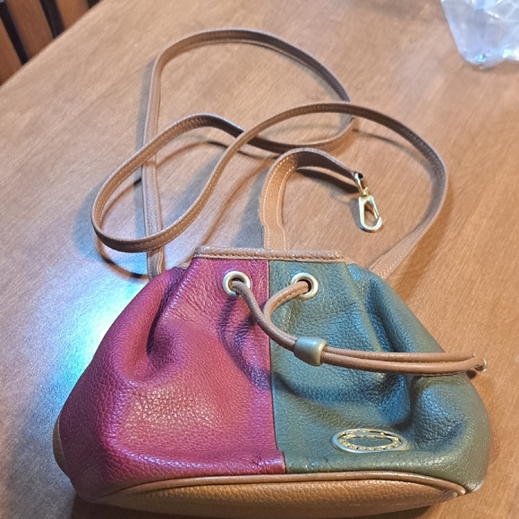 Longchamp Handbags - FLASH SALE Longchamp Bag In Excellent Condition